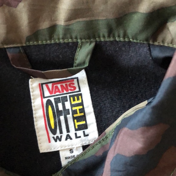 EUC Vans lined windbreaker - Picture 3 of 4